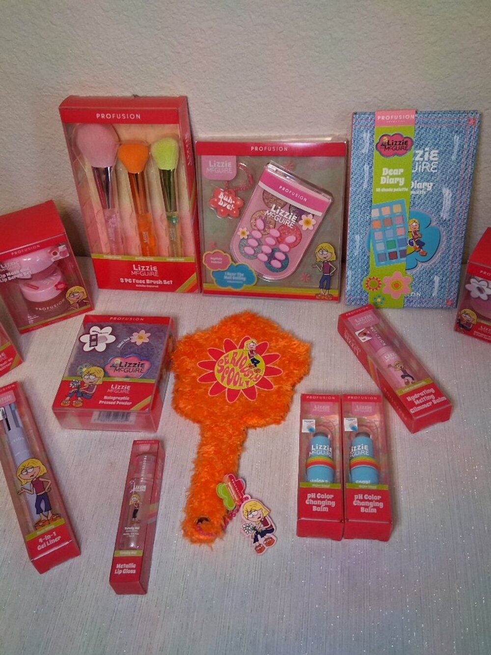 Collectible 90s stye LIZZIE MCGUIRE PRO FUSION MAKEUP COLLECTION SET 13 PIECES